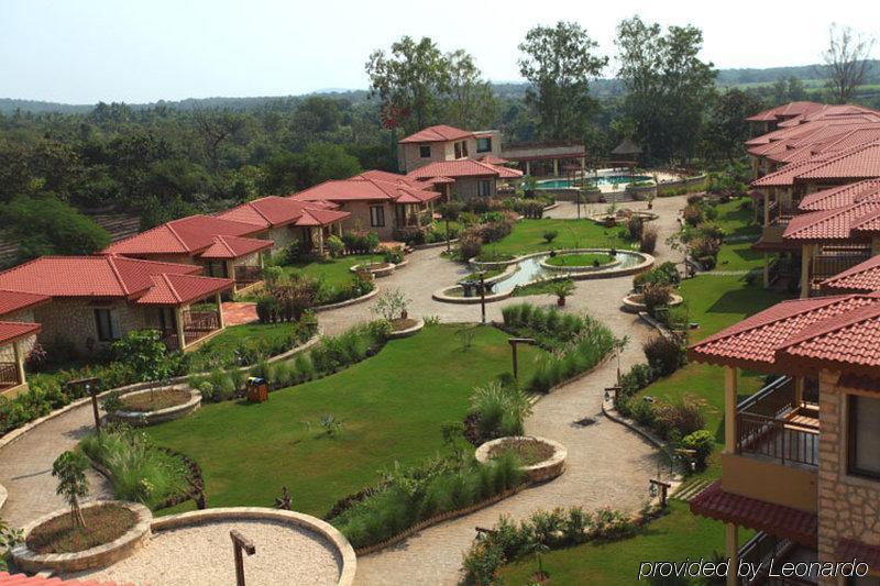 The Fern Gir Forest Resort, Sasan Gir - A Fern Crown Collection Resort Экстерьер фото
