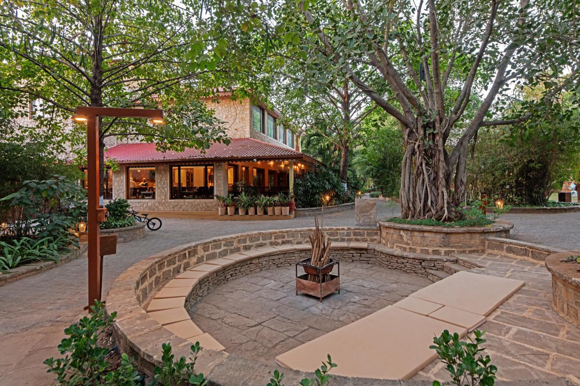 The Fern Gir Forest Resort, Sasan Gir - A Fern Crown Collection Resort Экстерьер фото