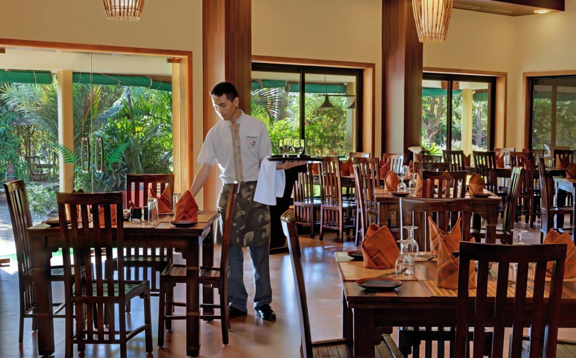 The Fern Gir Forest Resort, Sasan Gir - A Fern Crown Collection Resort Экстерьер фото