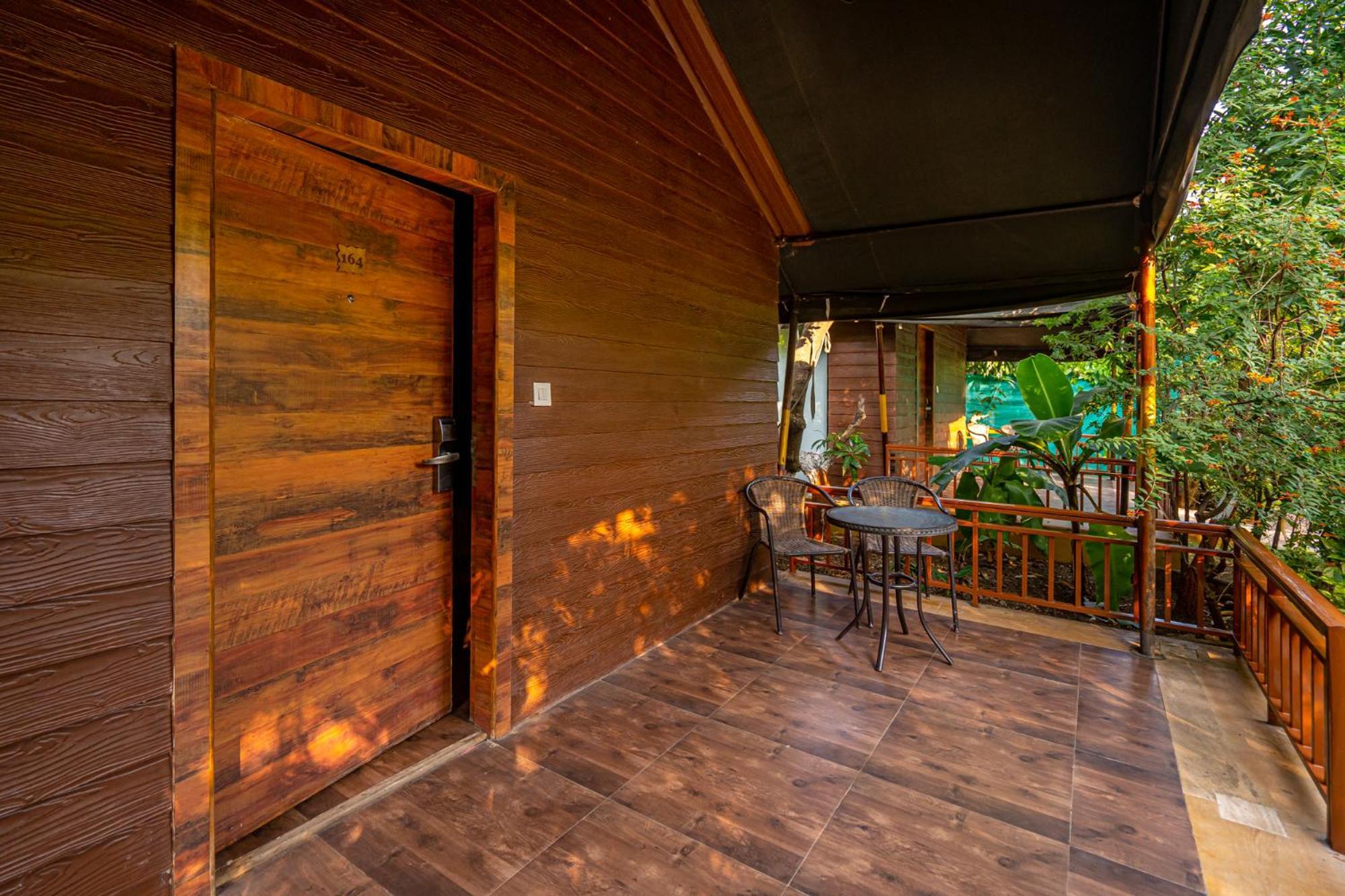 The Fern Gir Forest Resort, Sasan Gir - A Fern Crown Collection Resort Экстерьер фото